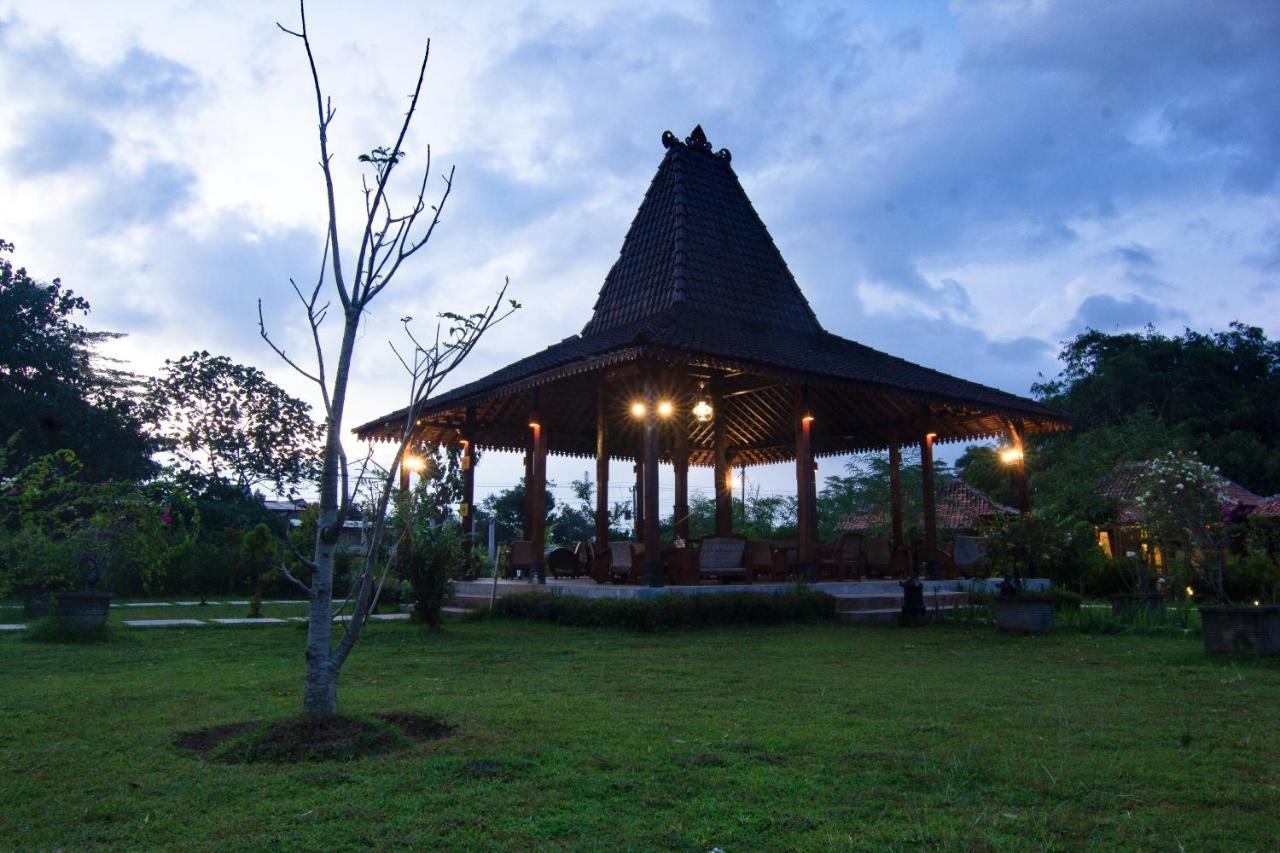 Balkondes Majaksingi Borobudur Daire Magelang Dış mekan fotoğraf